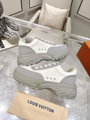 wholesale quality men's louis vuitton trainer grey white